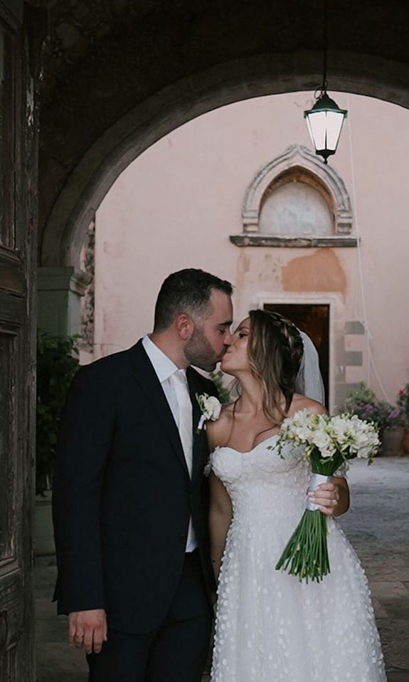 Wedding videographer in Crete